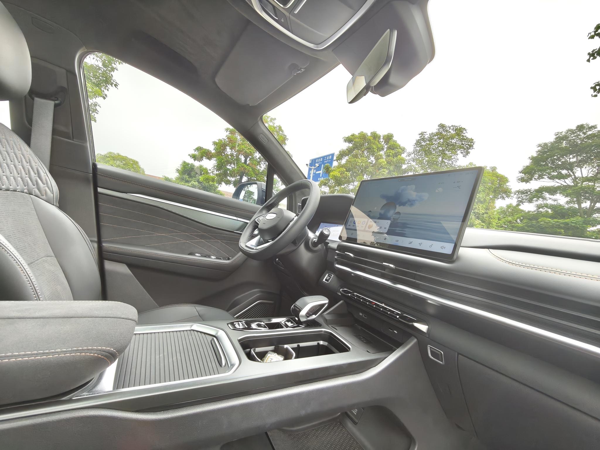 Geely Haoyue L 2025 2.0TD DCT Premium Plus