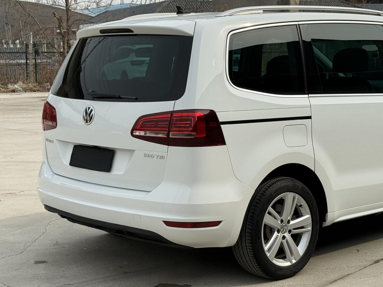 Volkswagen Sharan 2018 380TSI 7 seat