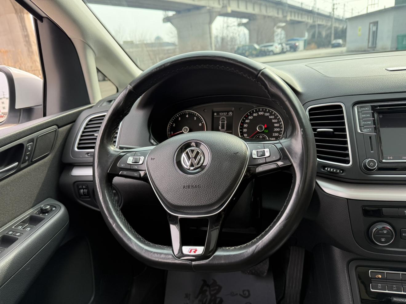 Volkswagen Sharan 2018 380TSI 7 seat