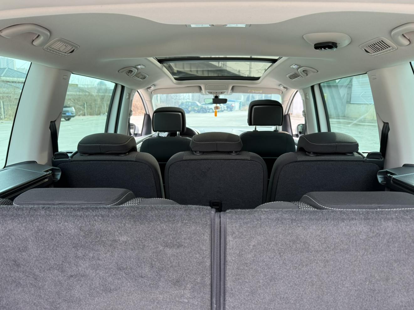 Volkswagen Sharan 2018 380TSI 7 seat