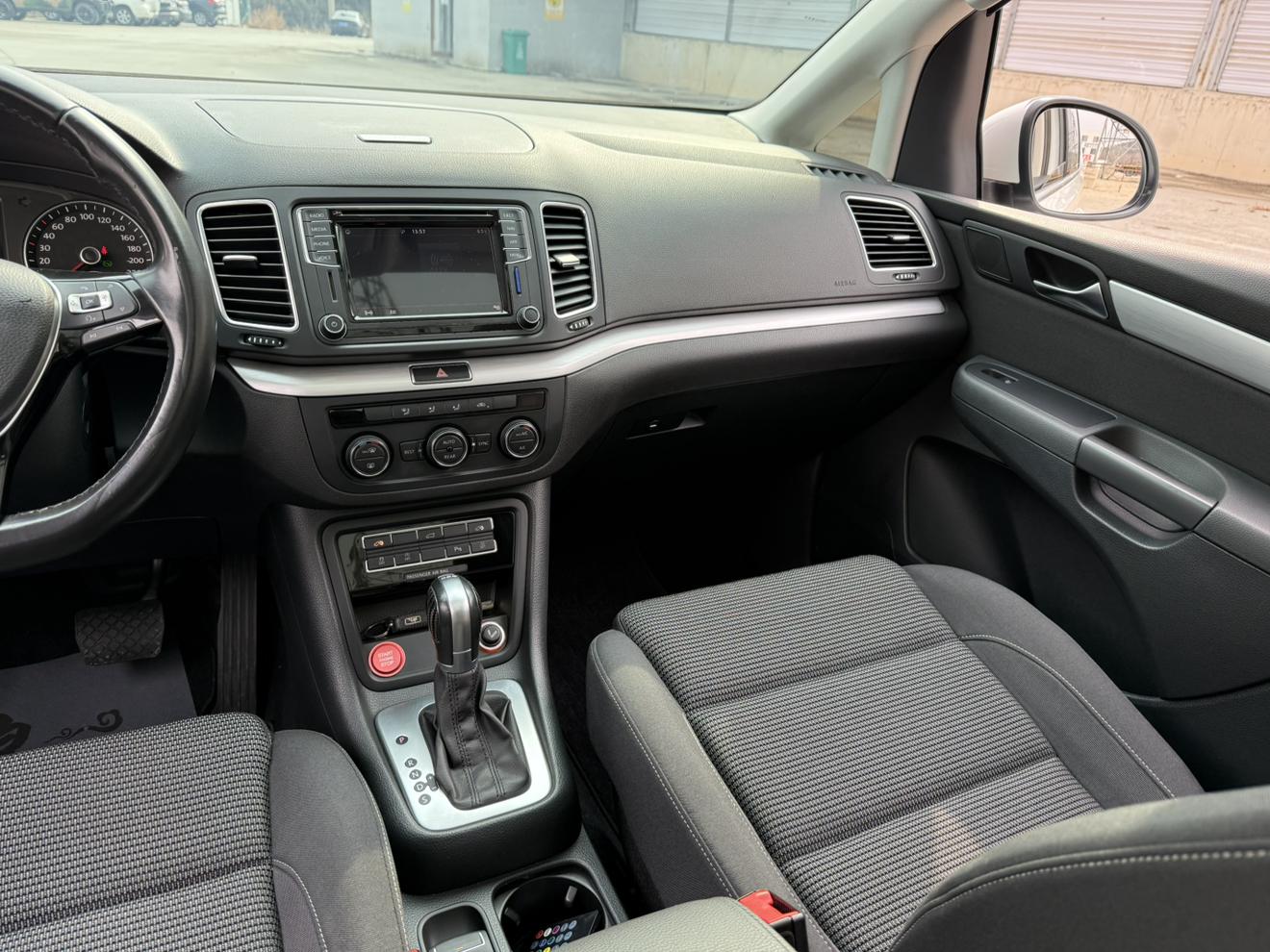 Volkswagen Sharan 2018 380TSI 7 seat