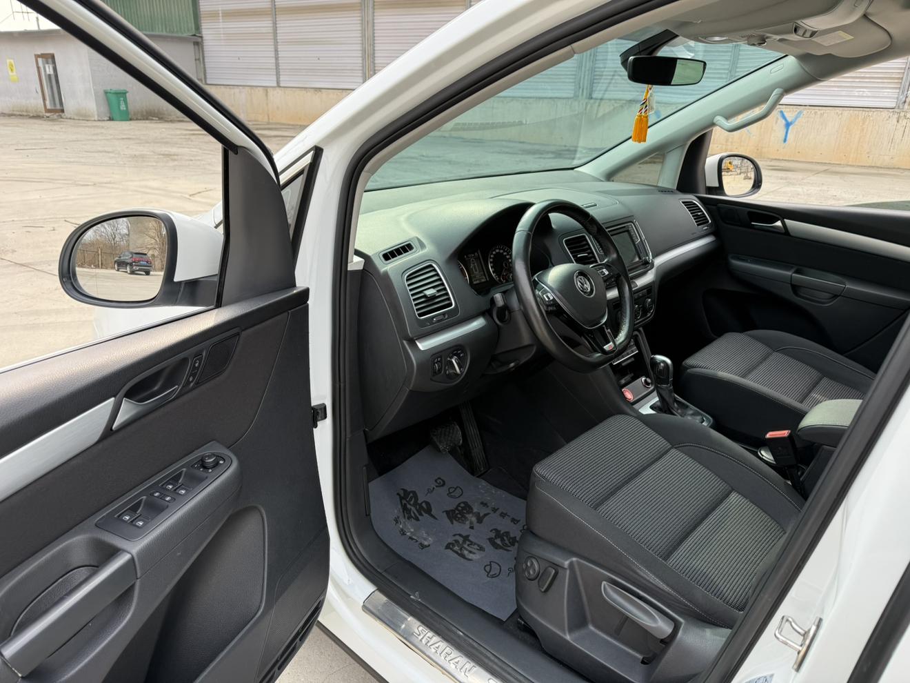 Volkswagen Sharan 2018 380TSI 7 seat