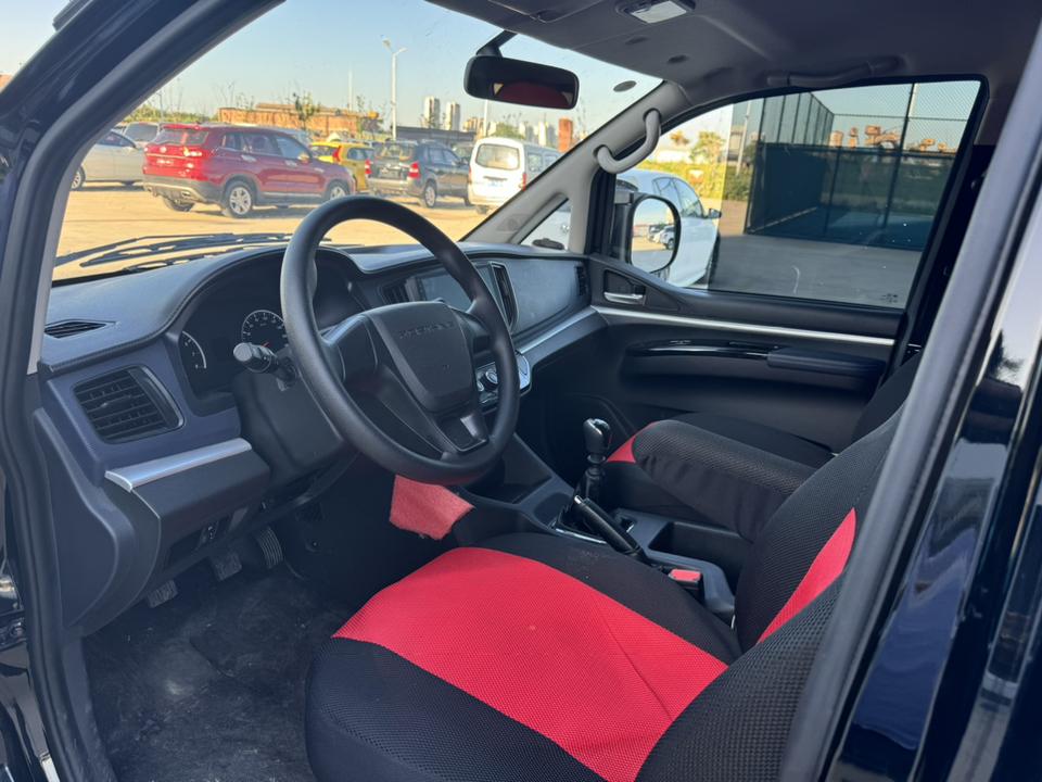 Dongfeng Forthing Smart 2024 M5L 1.5T Base 7 seat