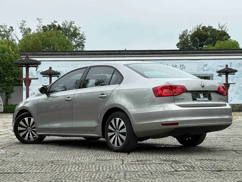 Sagitar 2018 180TSI DSG Premium Edition
