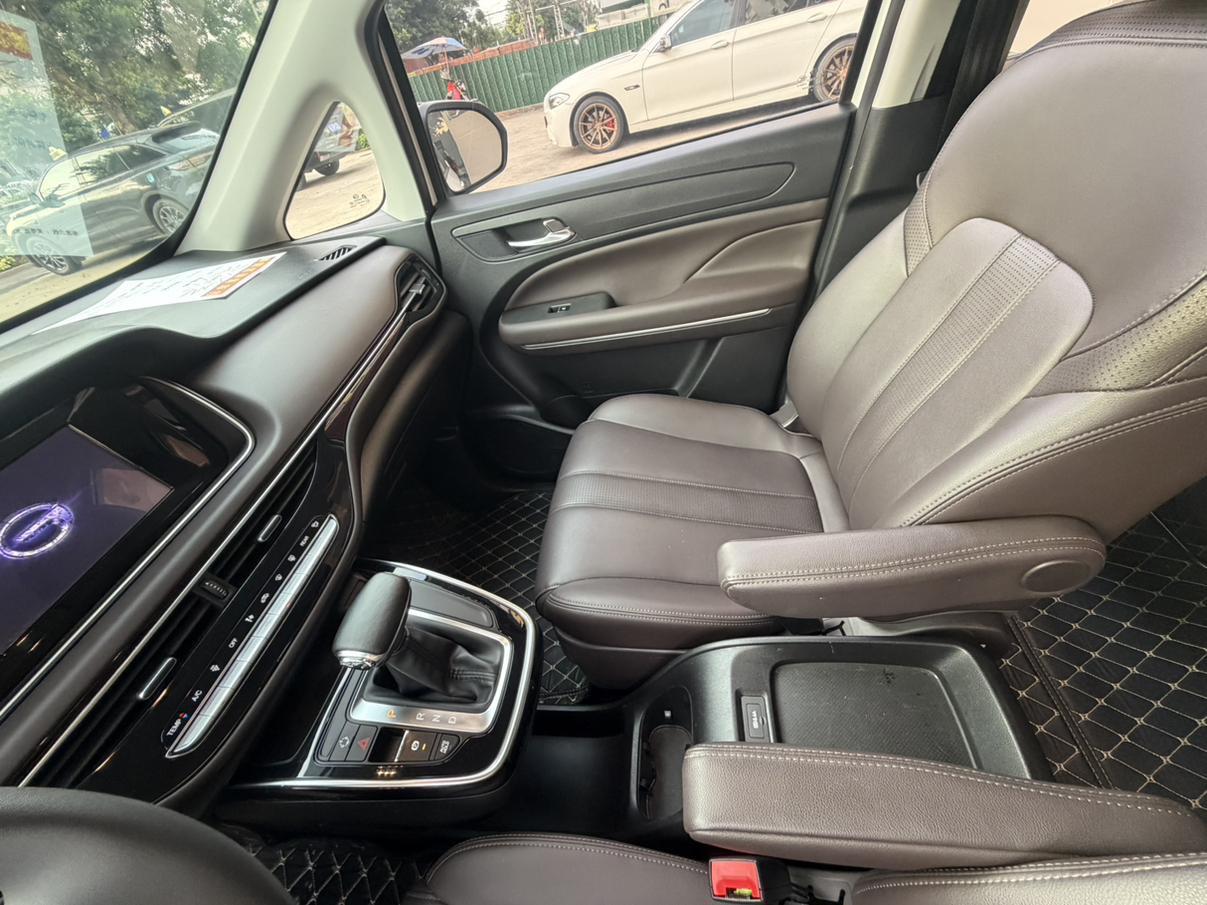 GAC Trumpchi Trumpchi M6 2019 270T Auto Luxury 6 seat China V