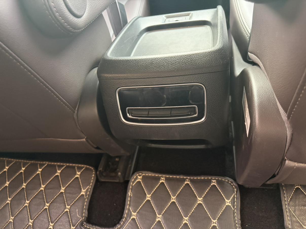 GAC Trumpchi Trumpchi M6 2019 270T Auto Luxury 6 seat China V