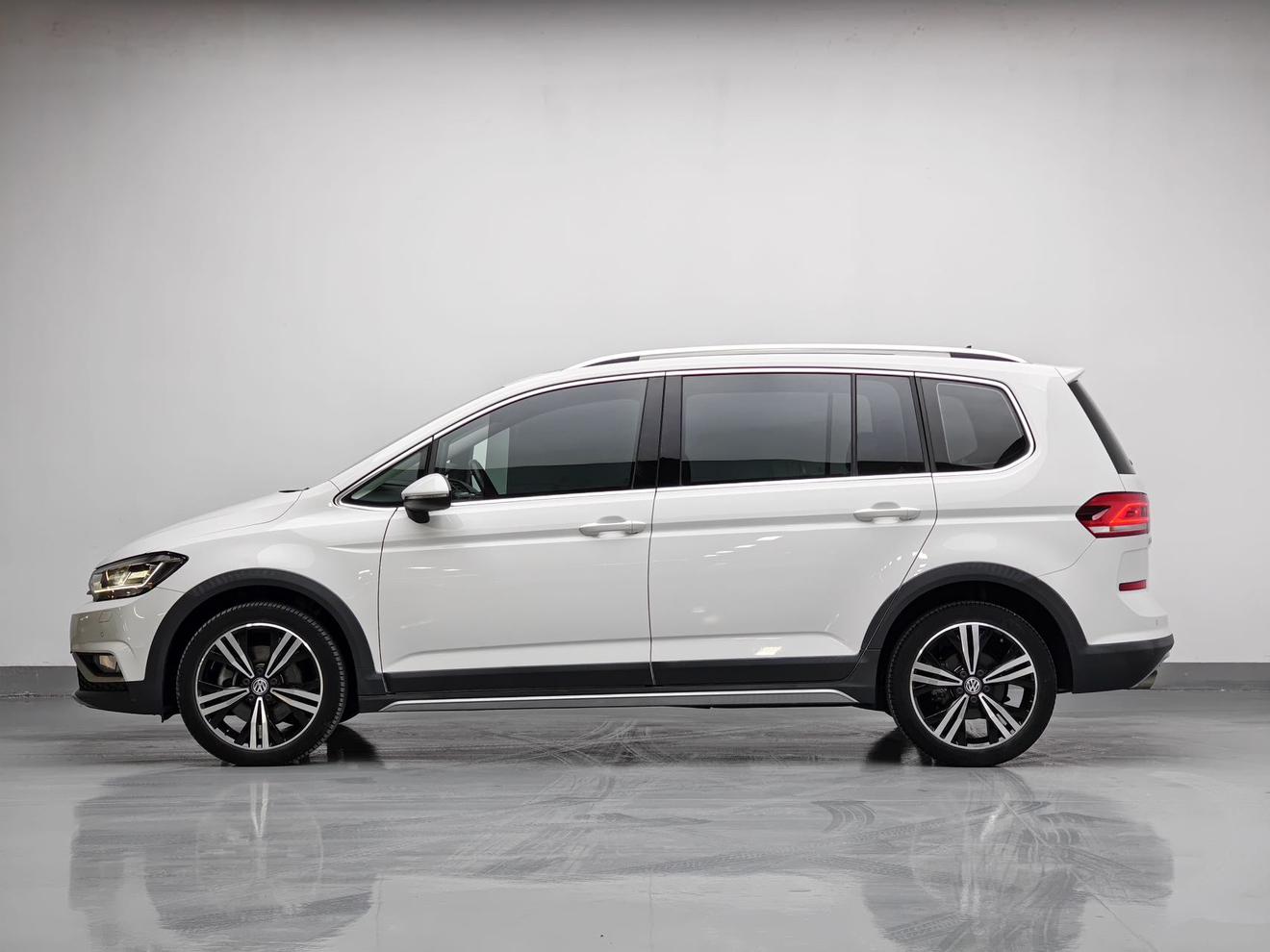 Volkswagen Touran L 2018 280TSI 7 seat China VI