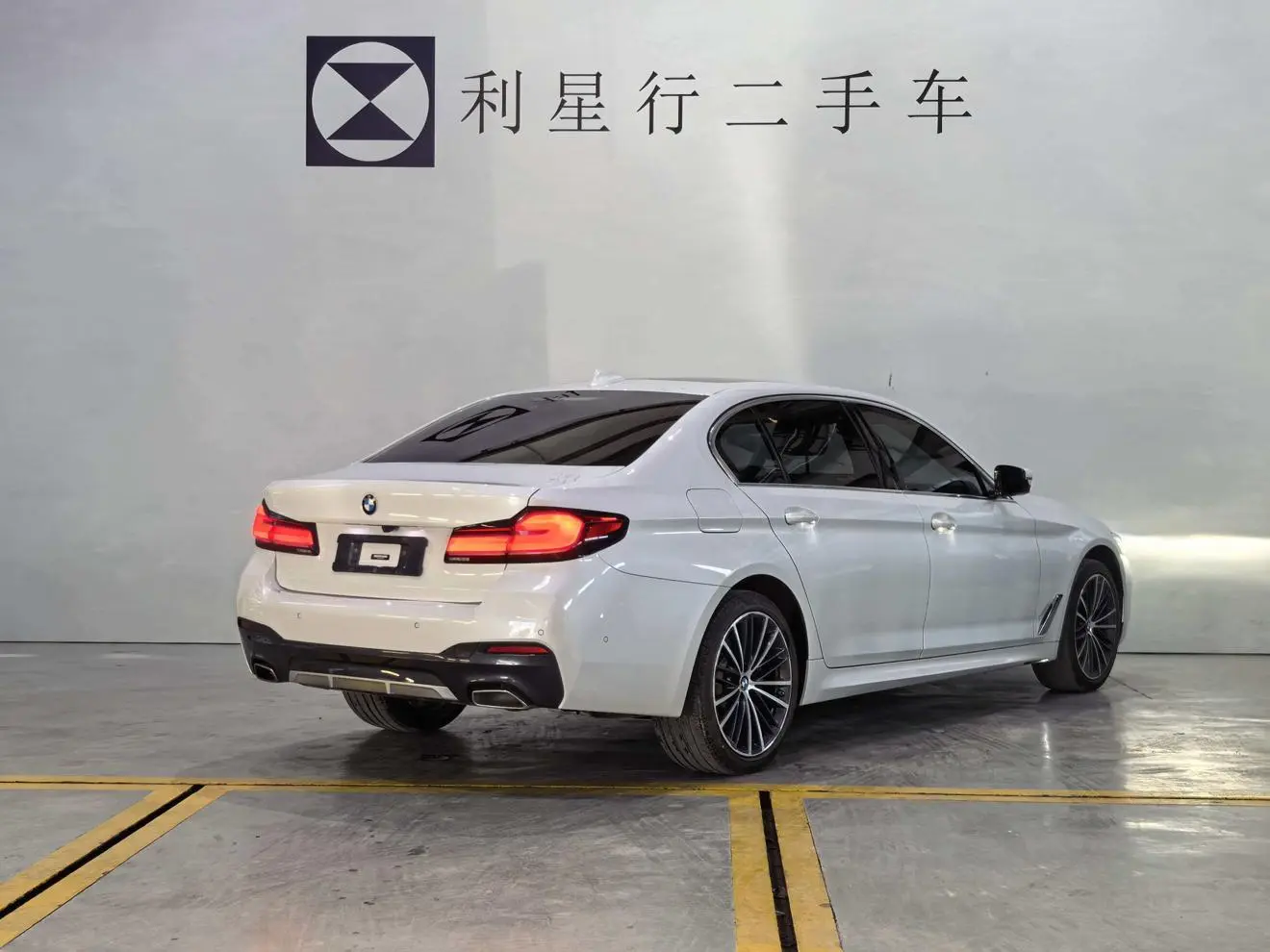 BMW 5 Series 2022 Facelift 530Li Leading M Sport Package