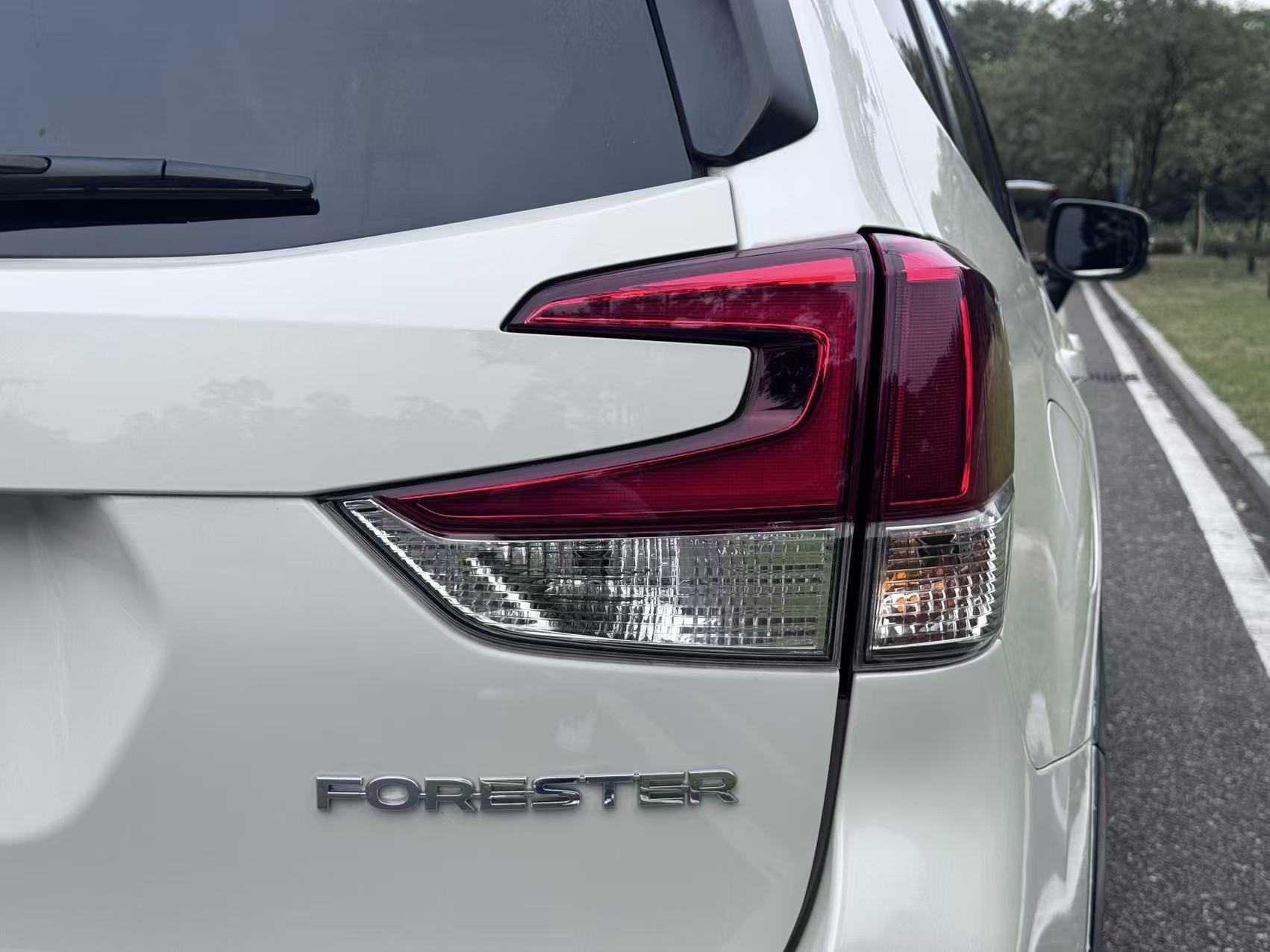 Subaru FORESTER Forester 2021 2.0i Luxury