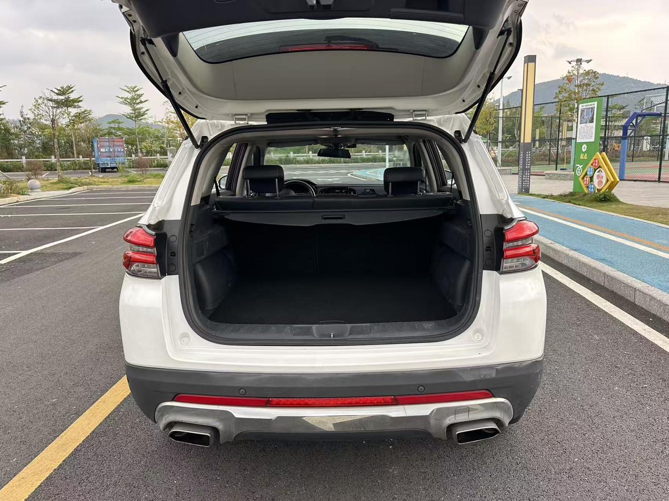 V7 2018 280T Auto Luxury 5 seat