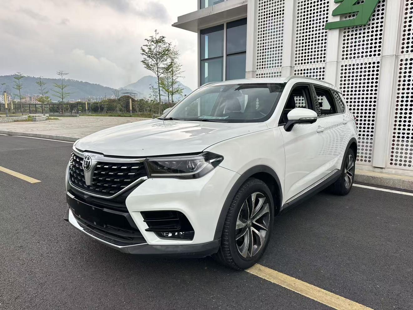 V7 2018 280T Auto Luxury 5 seat