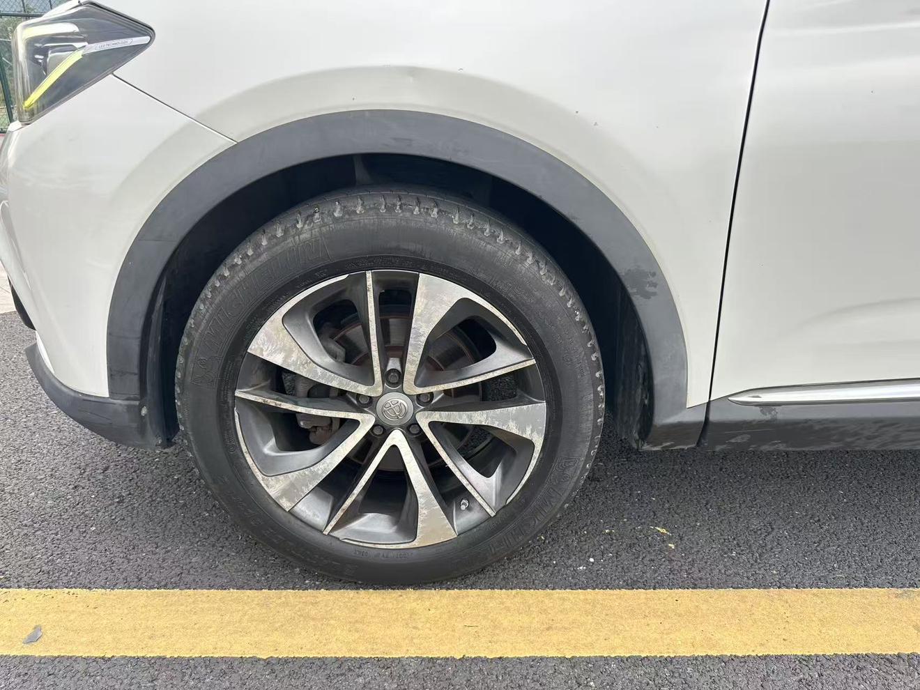 V7 2018 280T Auto Luxury 5 seat
