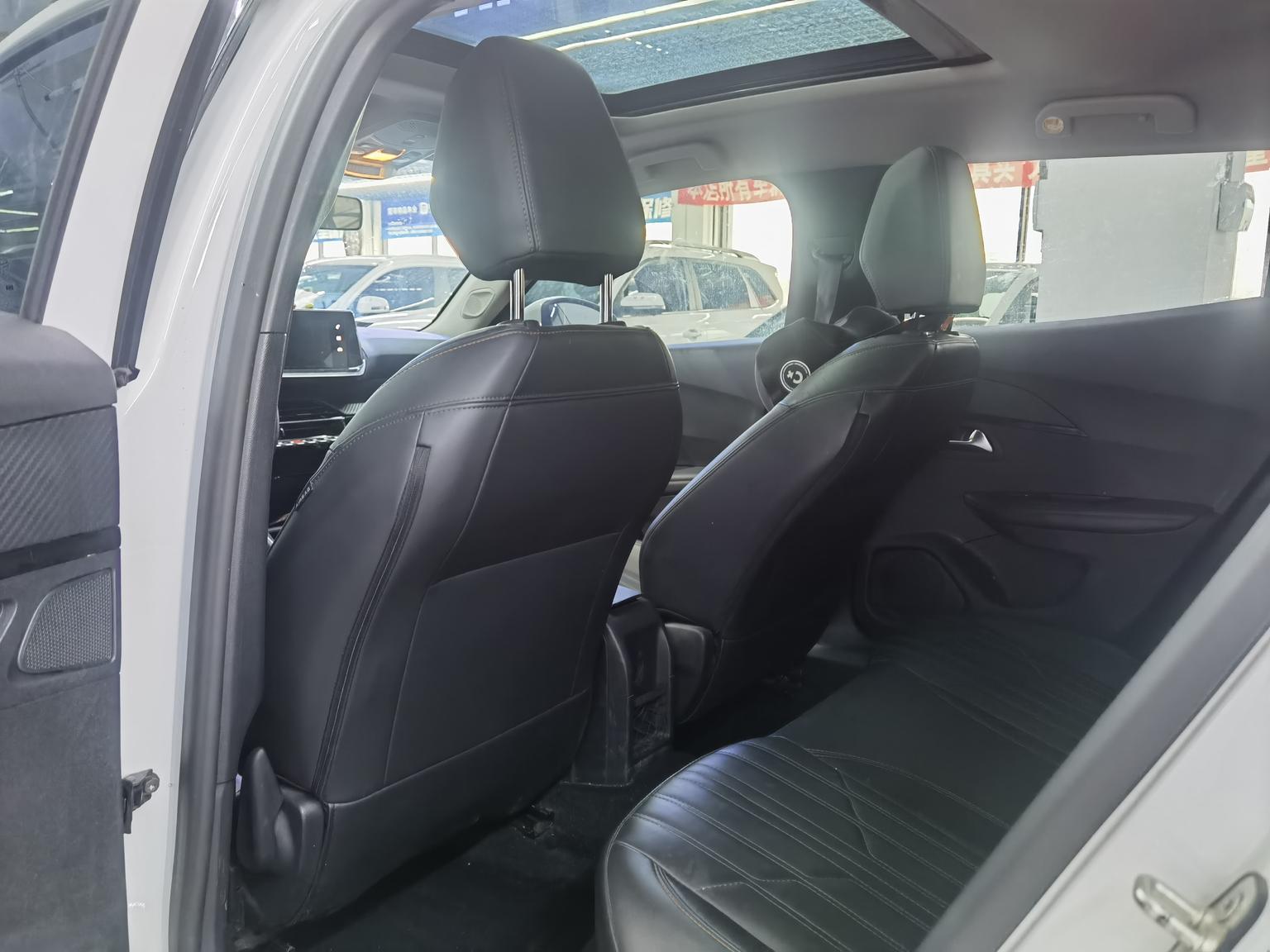 Peugeot 2008 2020 230THP Sharp