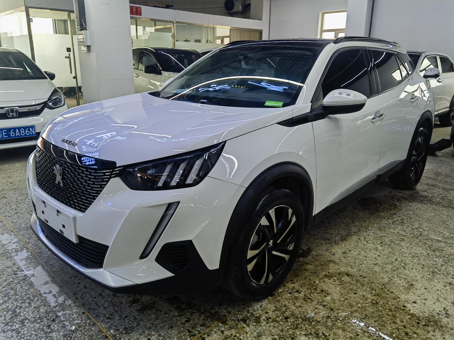 Peugeot 2008 2020 230THP Sharp