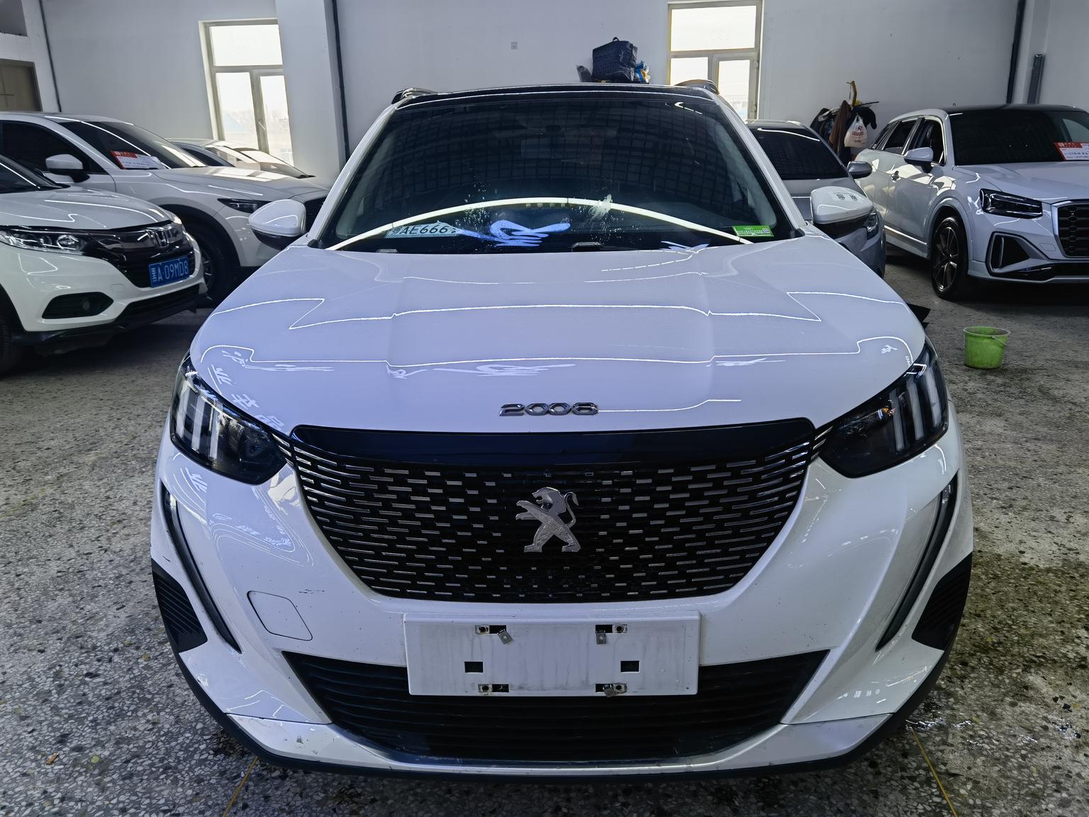 Peugeot 2008 2020 230THP Sharp