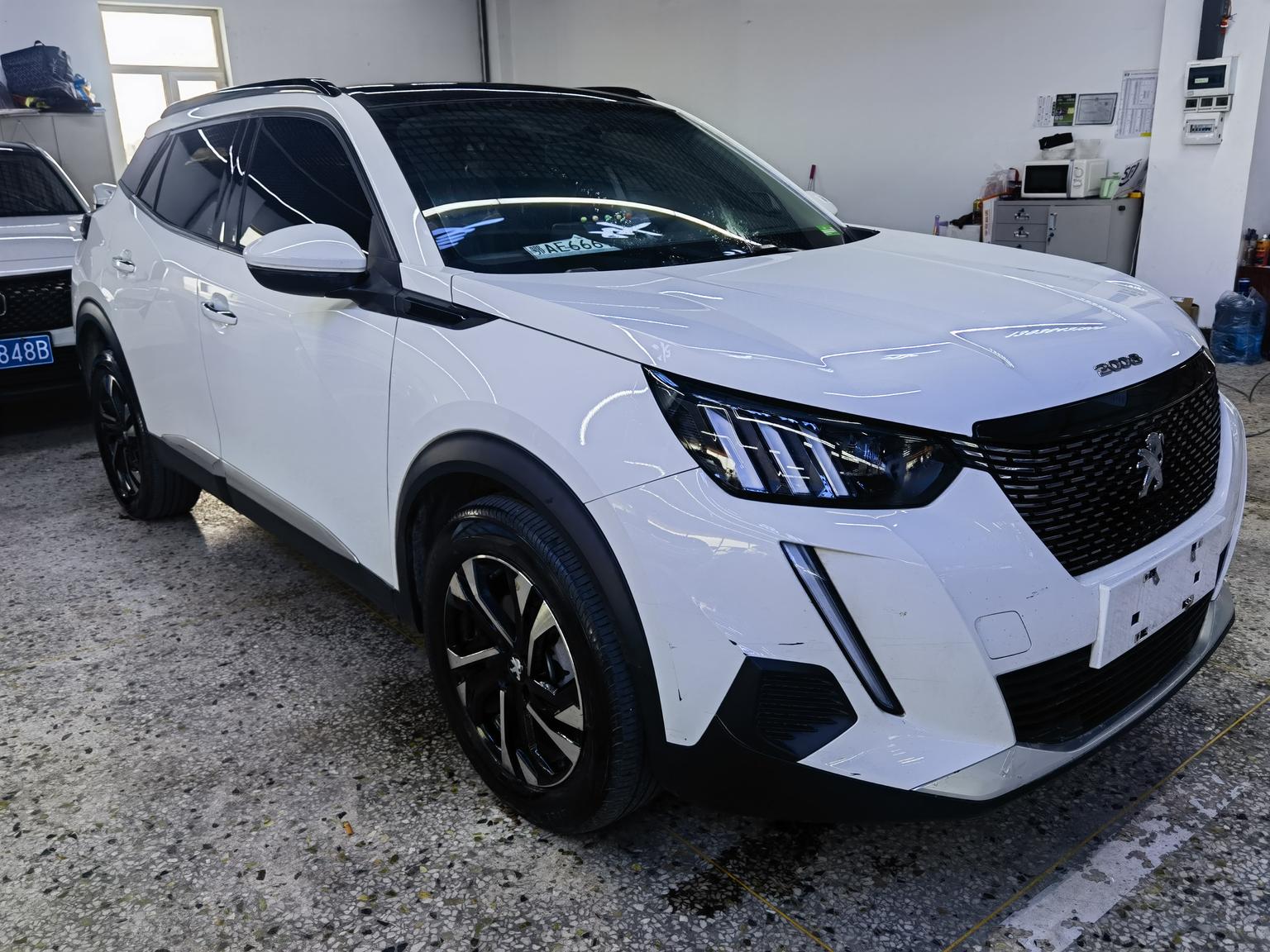 Peugeot 2008 2020 230THP Sharp