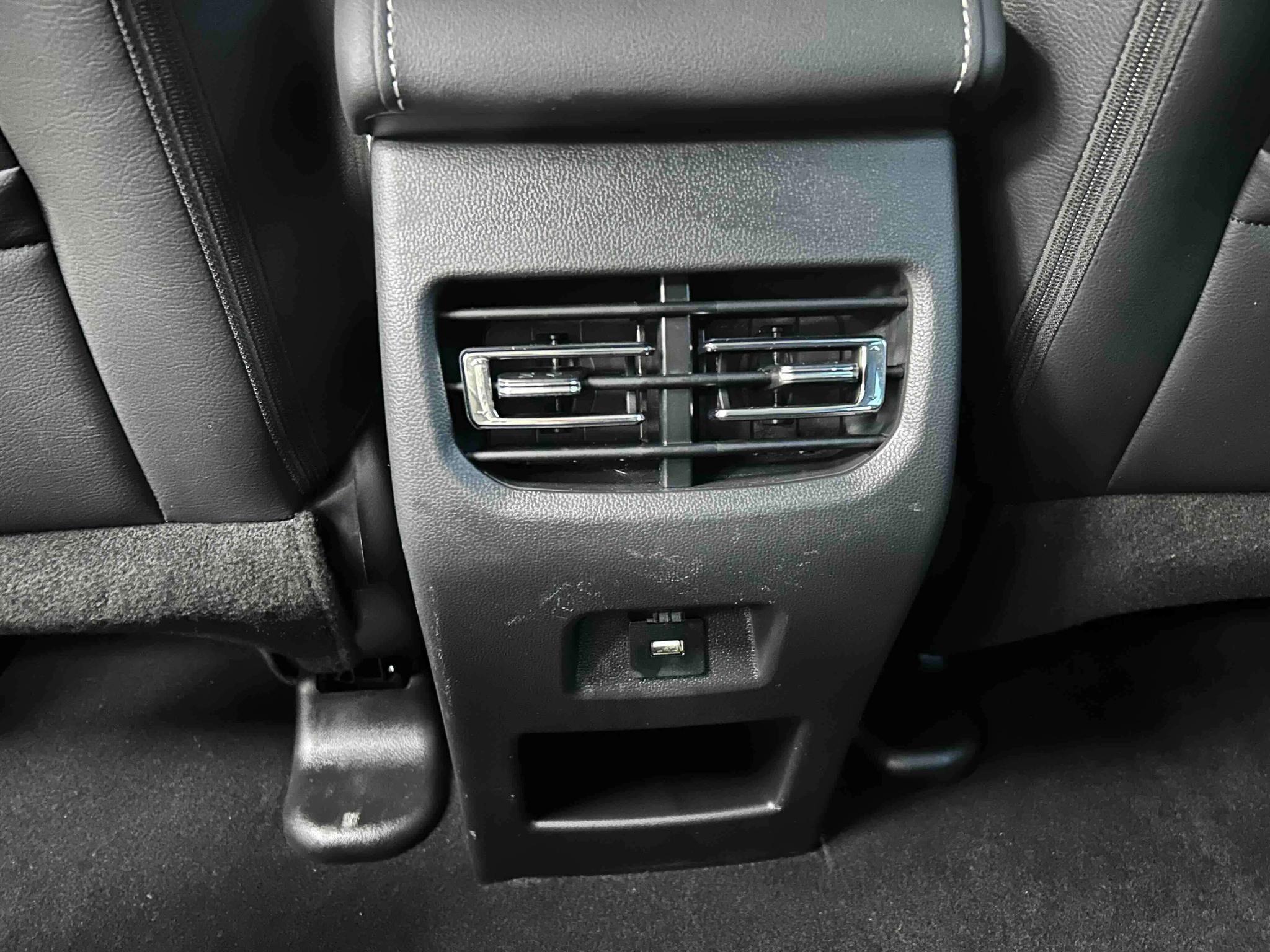 Haval M6 2023 PLUS 1.5T DCT Smart Connected
