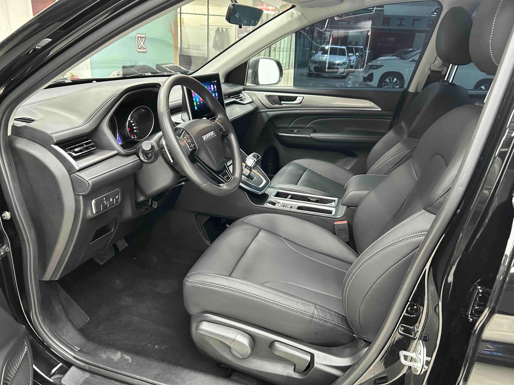 Haval M6 2023 PLUS 1.5T DCT Smart Connected