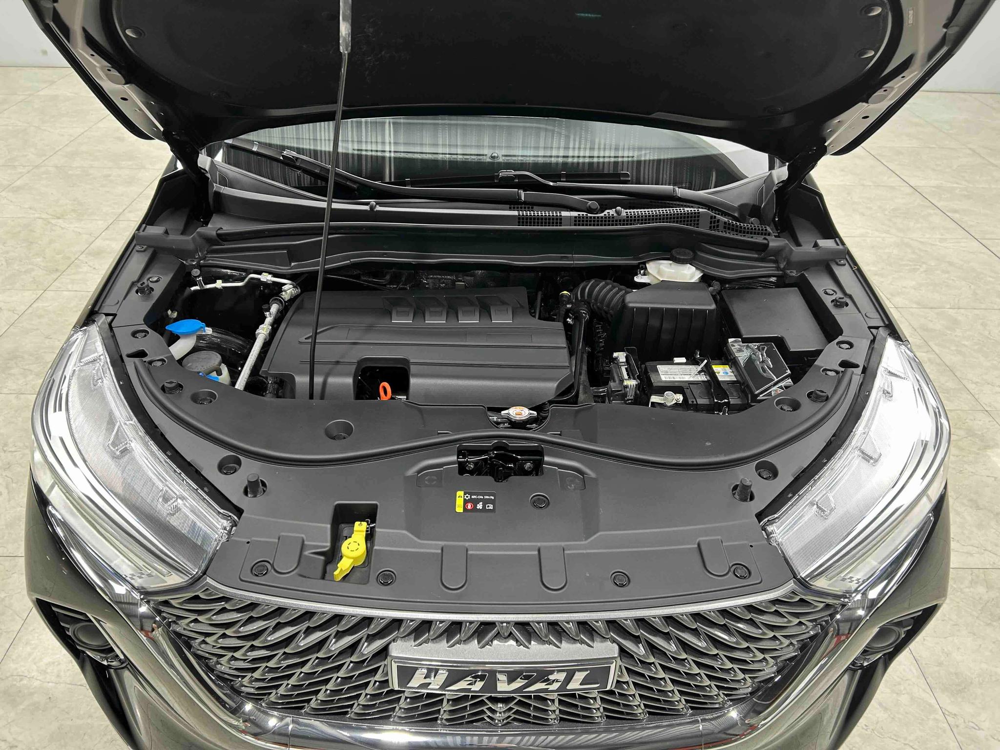 Haval M6 2023 PLUS 1.5T DCT Smart Connected