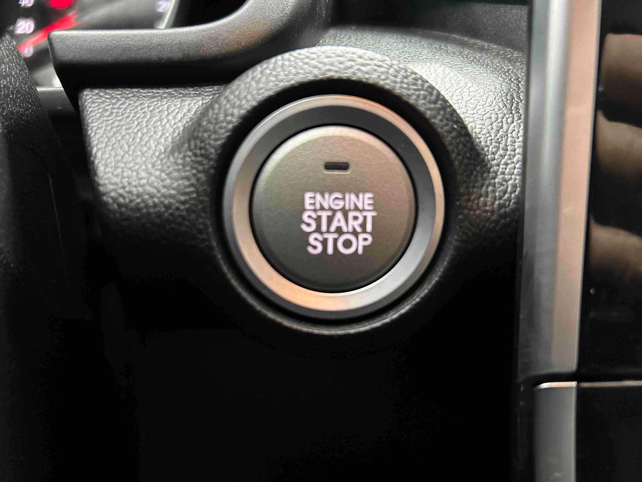 Haval M6 2023 PLUS 1.5T DCT Smart Connected