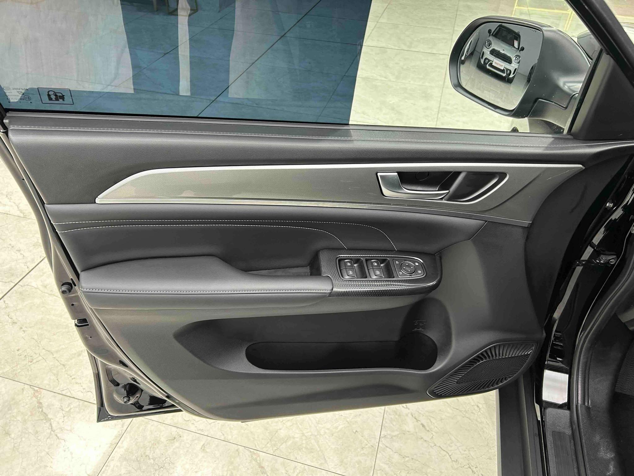 Haval M6 2023 PLUS 1.5T DCT Smart Connected