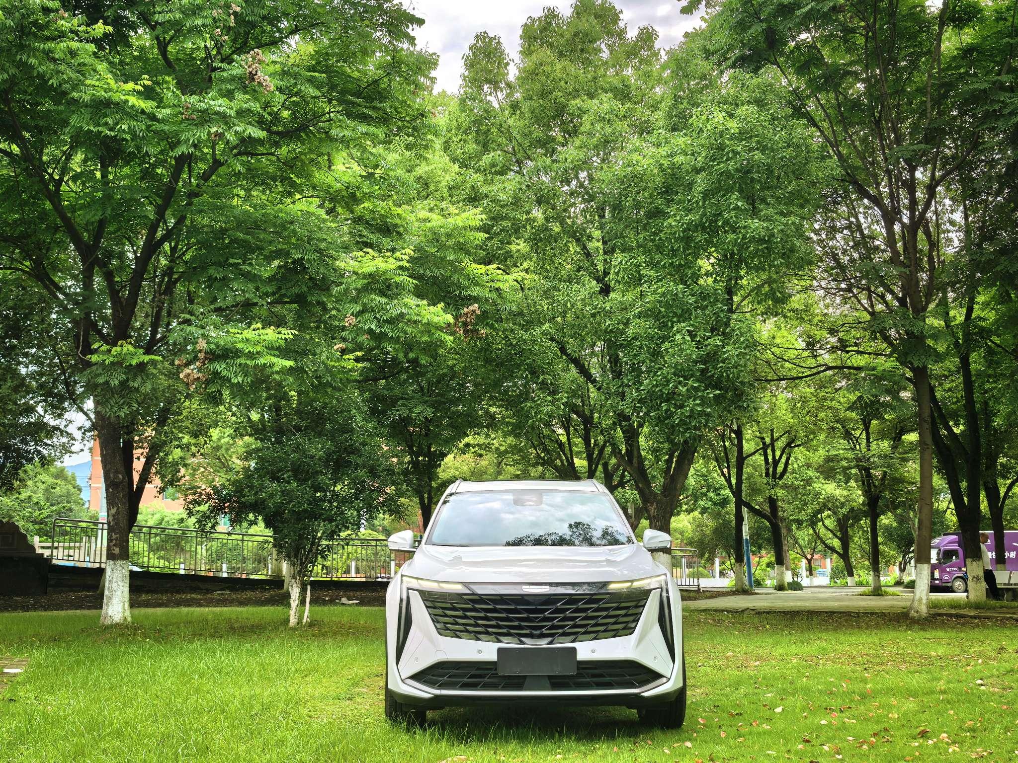 Geely Boyue L 2023 1.5TD DCT Premium