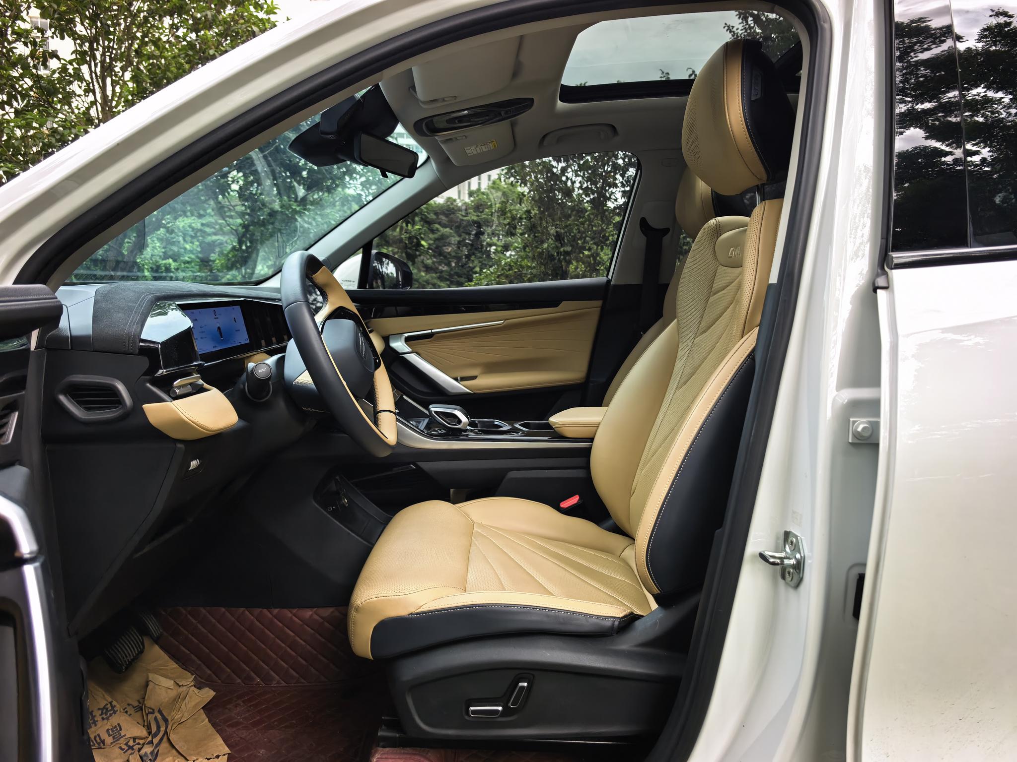 Geely Boyue L 2023 1.5TD DCT Premium