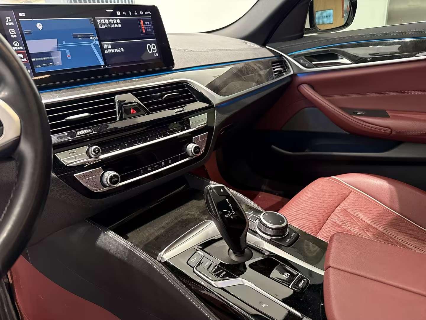 BMW 5 Series 2021 525Li M Sport Package