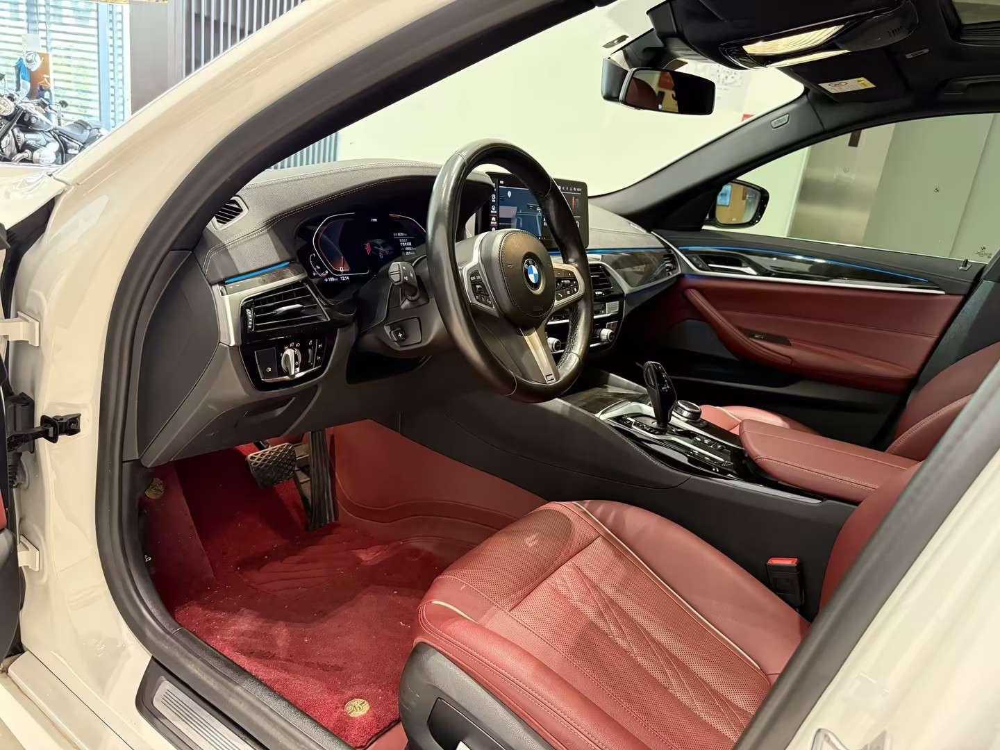 BMW 5 Series 2021 525Li M Sport Package