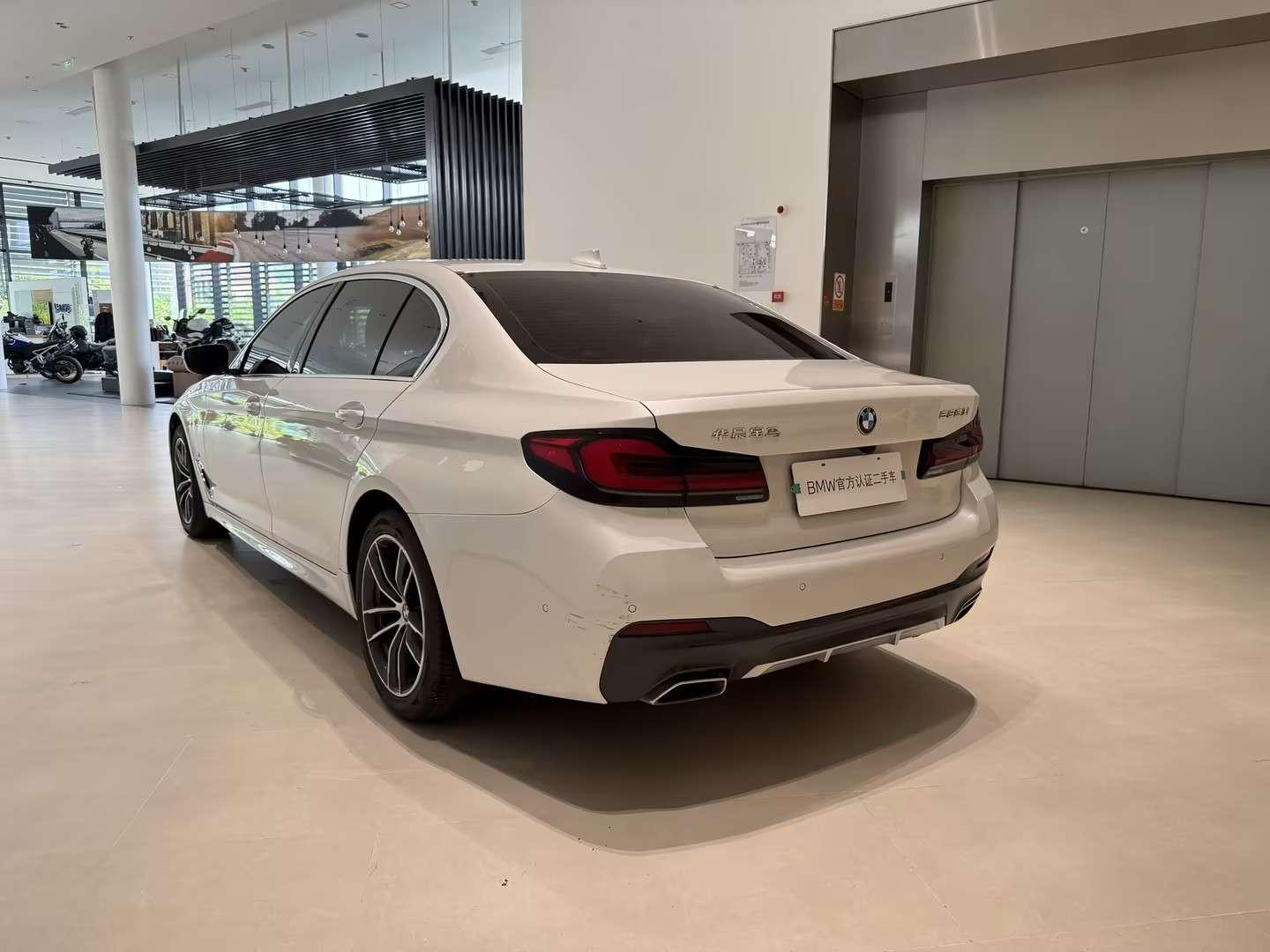 BMW 5 Series 2021 525Li M Sport Package