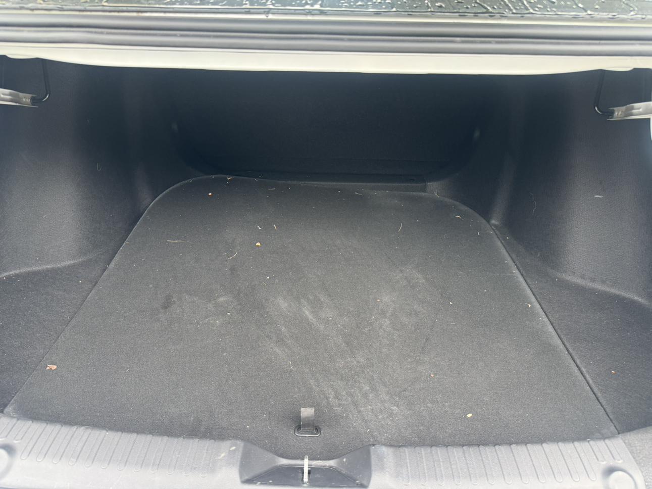 Geely Emgrand 2026 5 1.5L CVT Premium