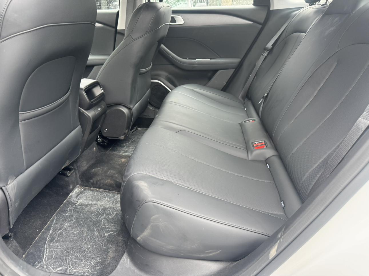 Geely Emgrand 2026 5 1.5L CVT Premium