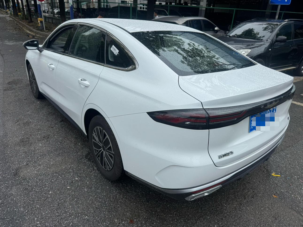 Geely Emgrand 2026 5 1.5L CVT Premium