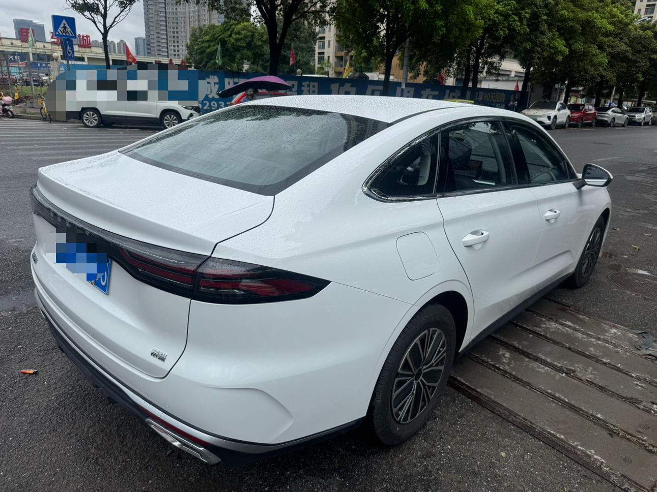 Geely Emgrand 2026 5 1.5L CVT Premium