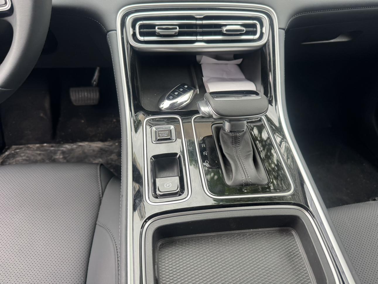 Geely Emgrand 2026 5 1.5L CVT Premium