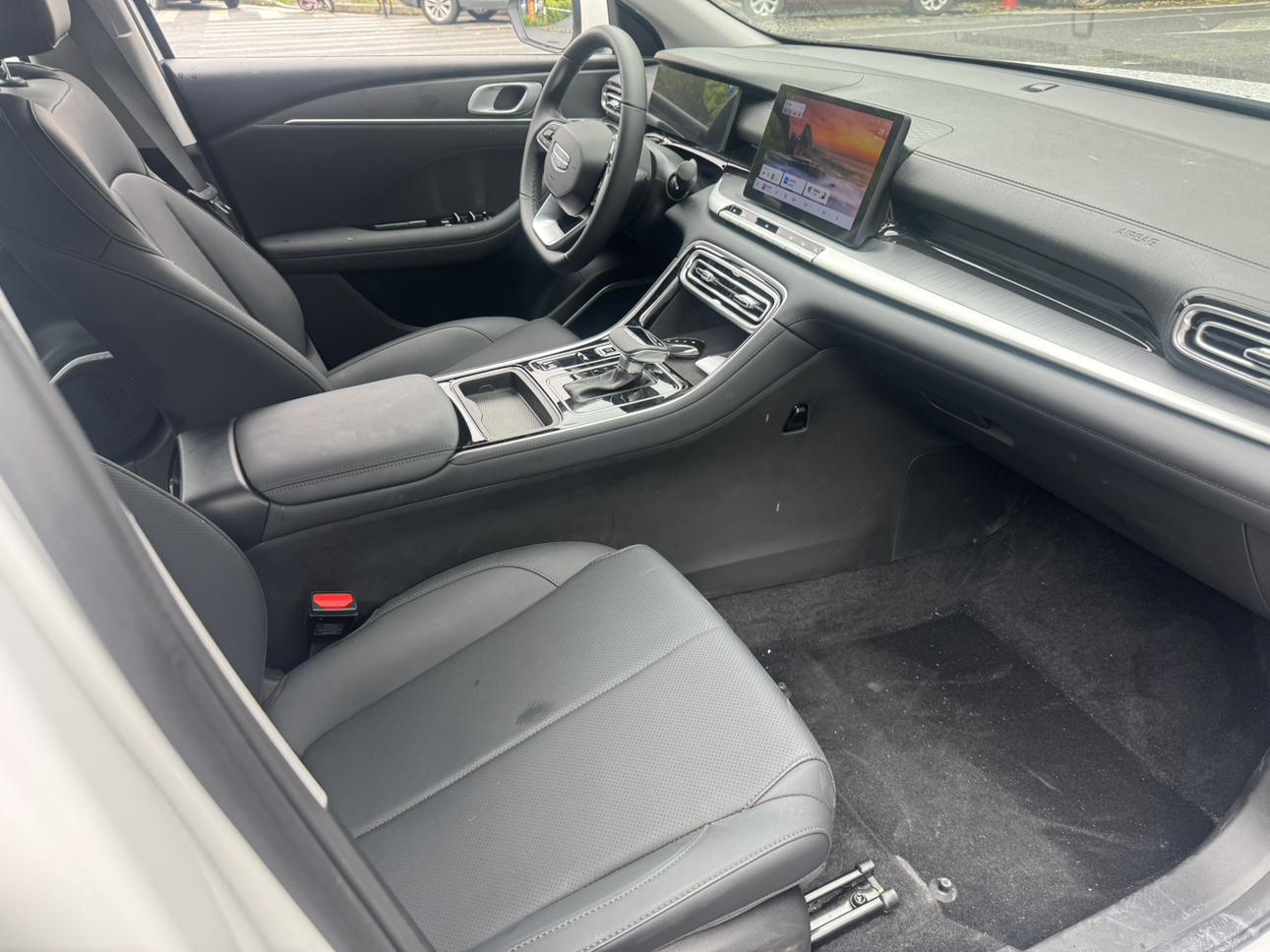 Geely Emgrand 2026 5 1.5L CVT Premium