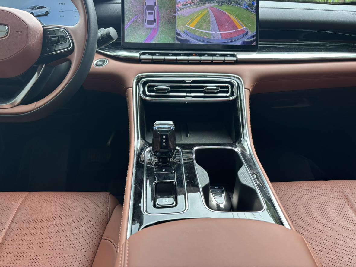 Geely Emgrand 2026 5 1.5T DCT Flagship