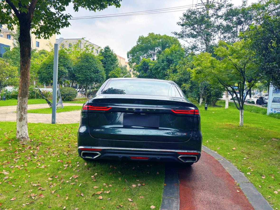 Geely Emgrand 2026 5 1.5T DCT Flagship