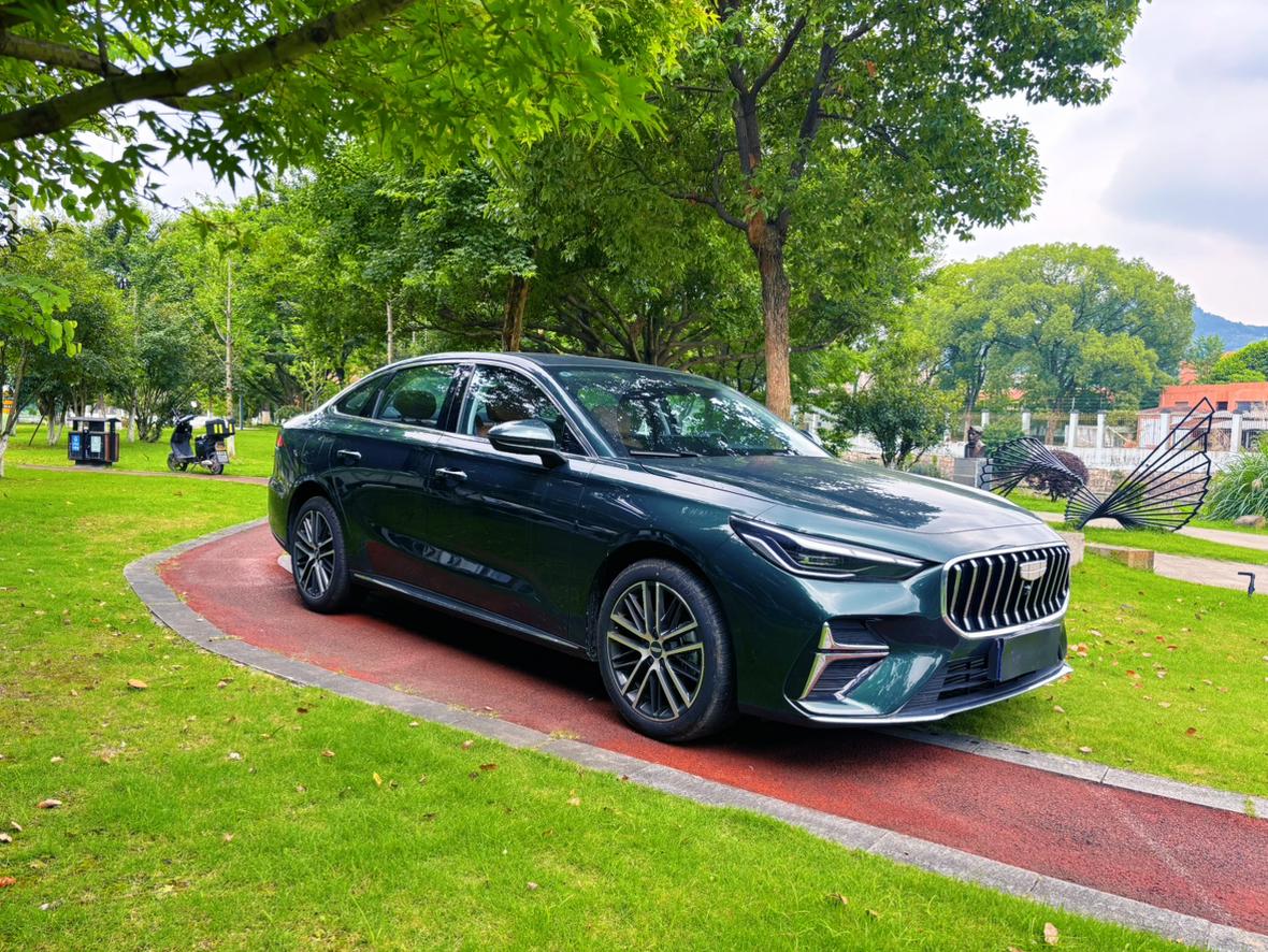 Geely Emgrand 2026 5 1.5T DCT Flagship
