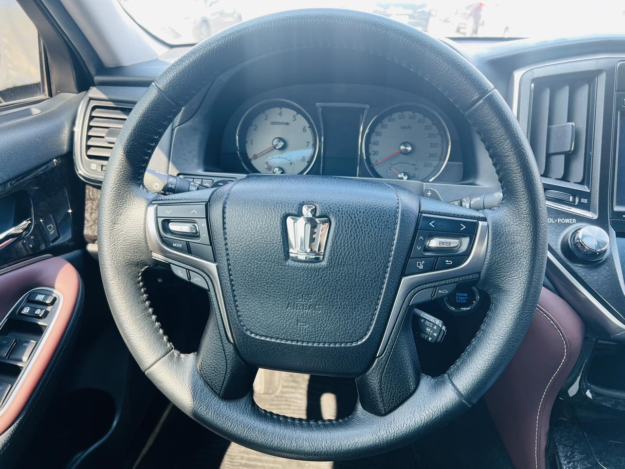 Toyota Crown 2018 2.0T Sport