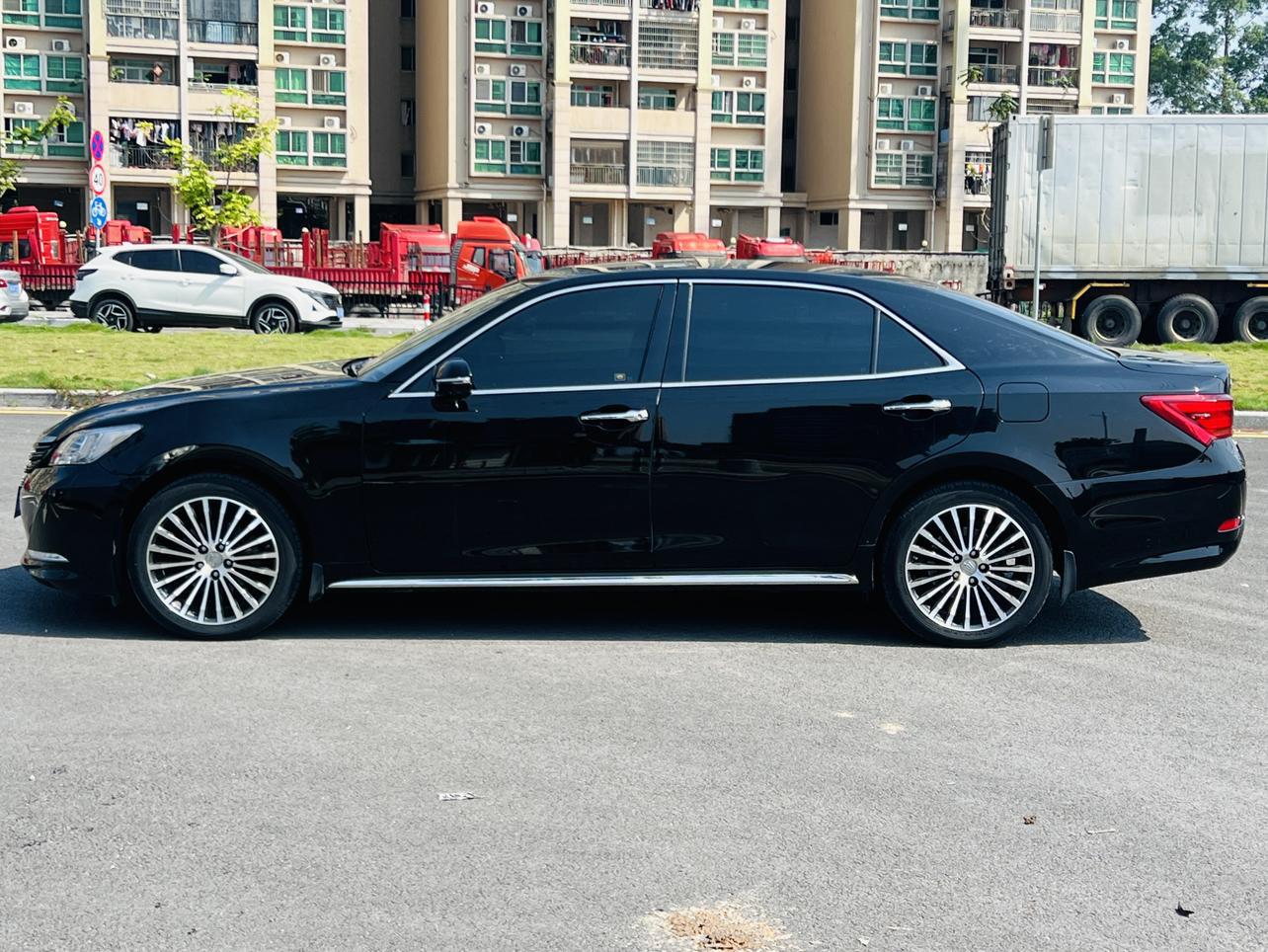 Toyota Crown 2018 2.0T Sport