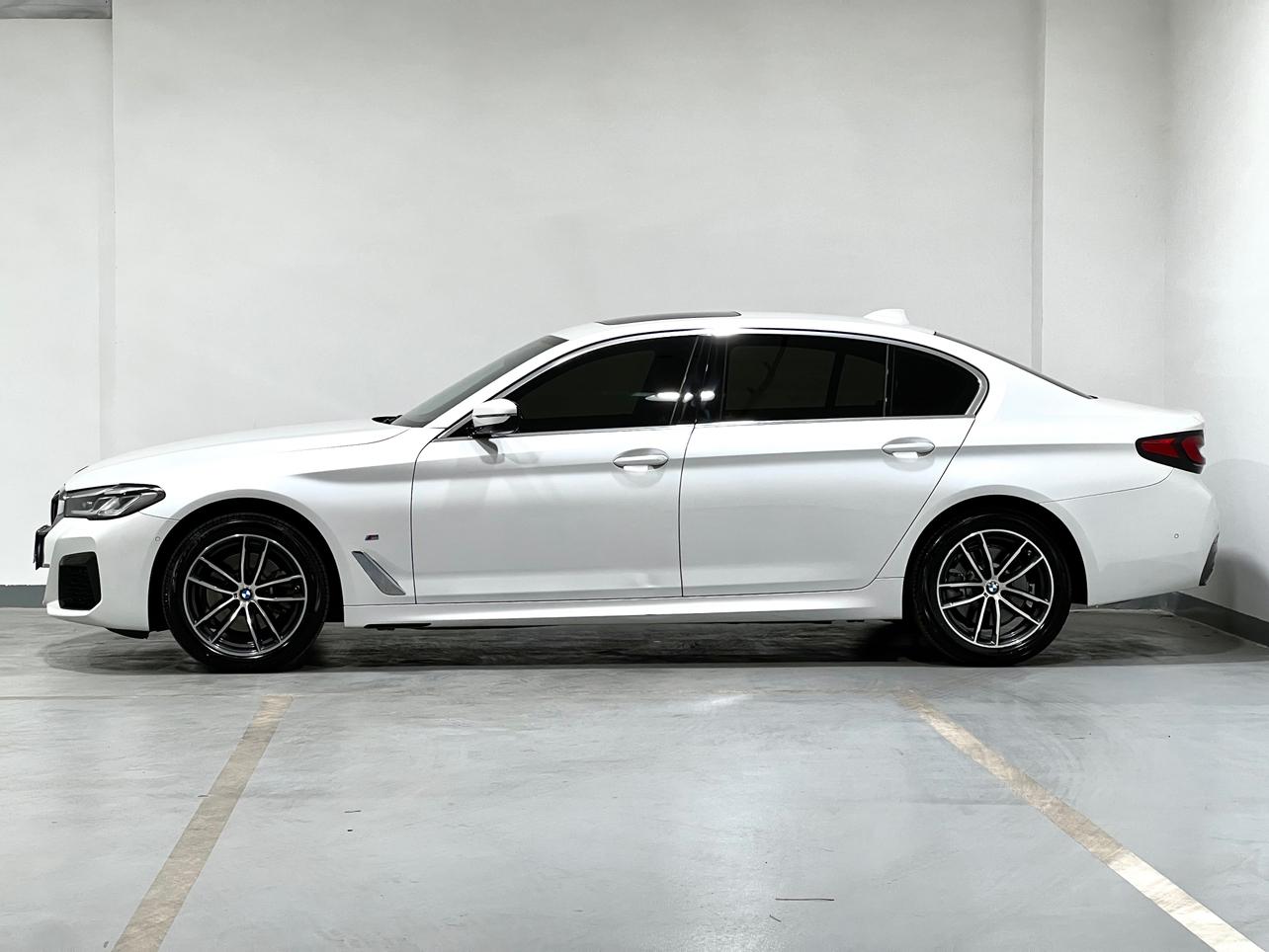 BMW 5 Series 2021 525Li M Sport Package