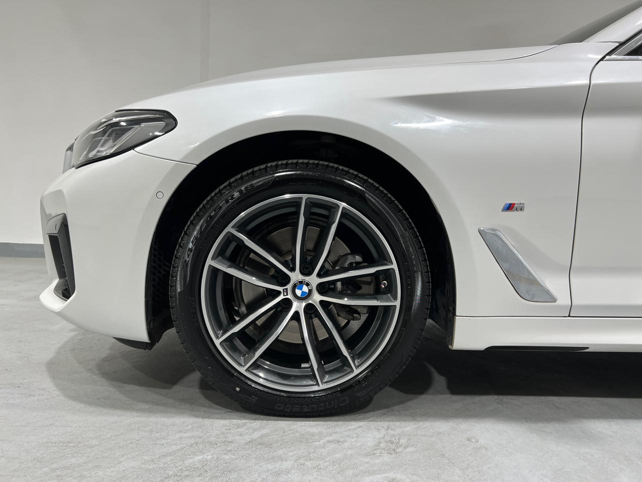 BMW 5 Series 2021 525Li M Sport Package