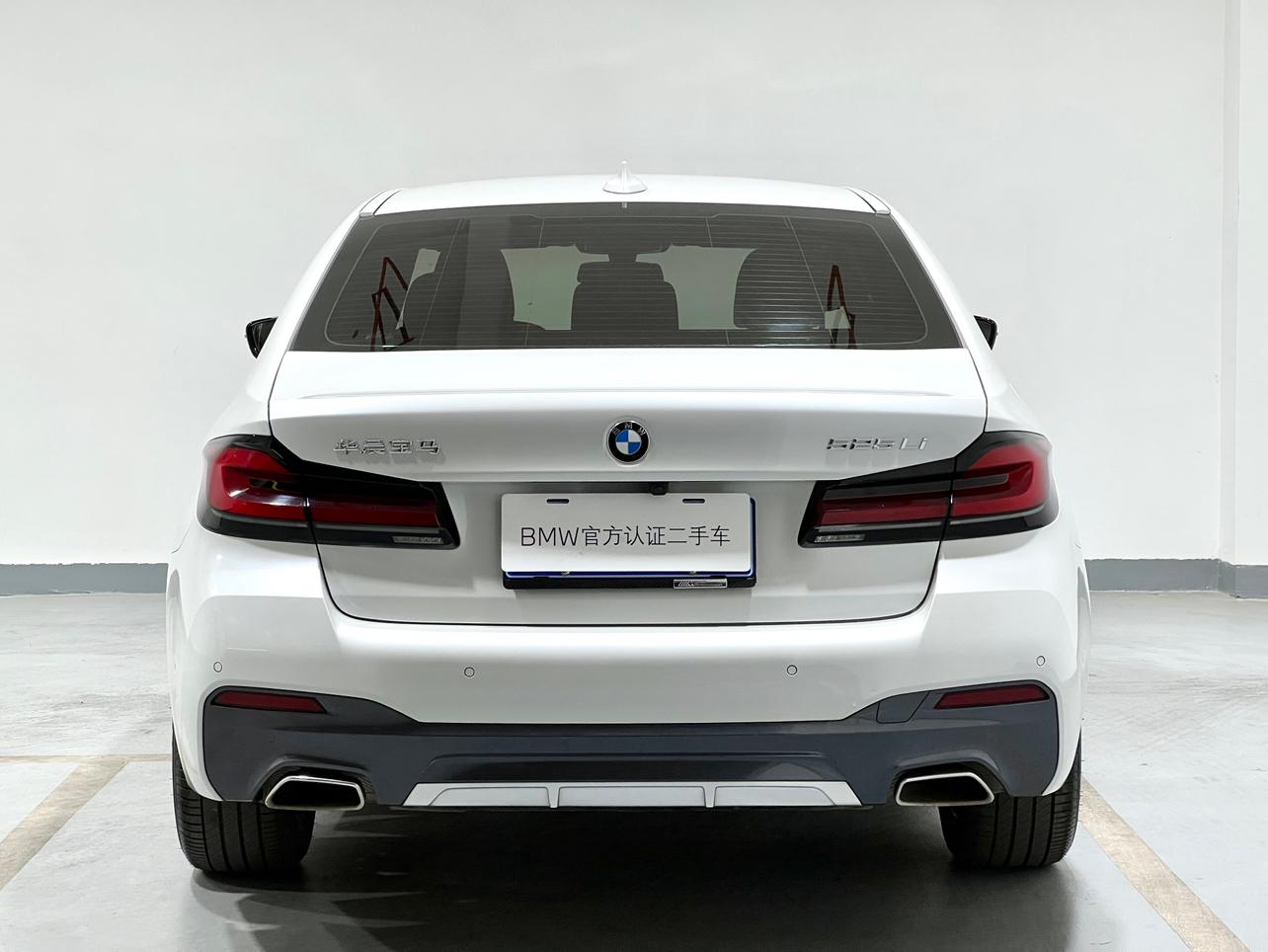 BMW 5 Series 2021 525Li M Sport Package
