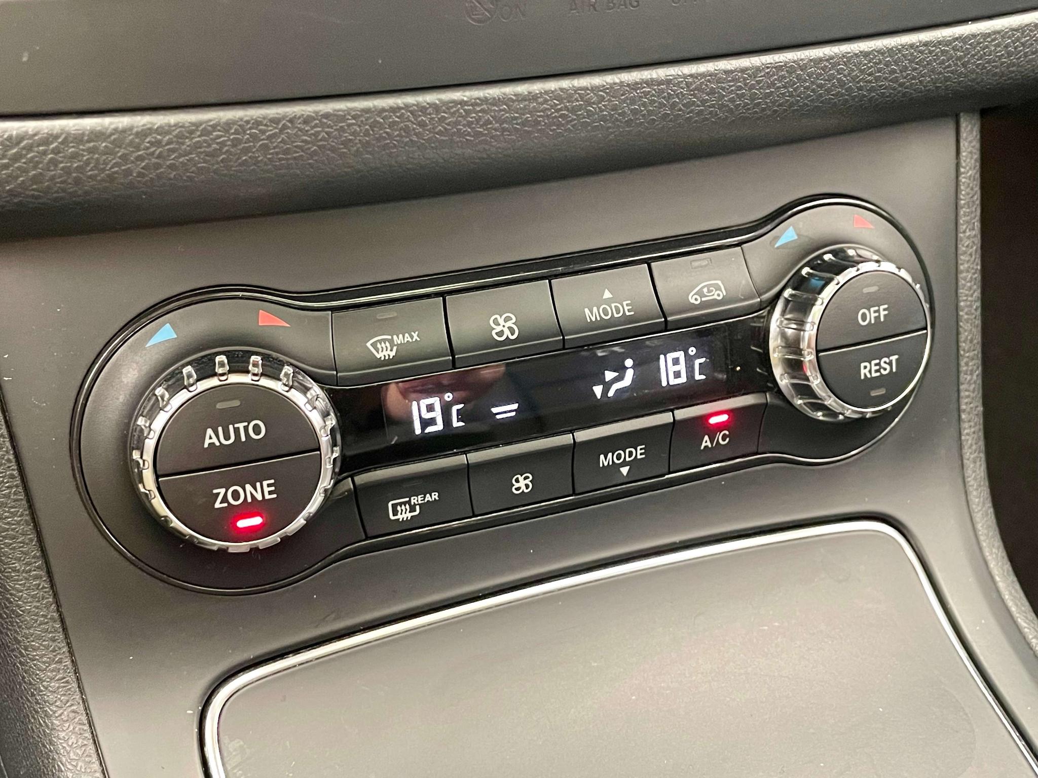 Mercedes-Benz B Class 2018 B 200 Fashion