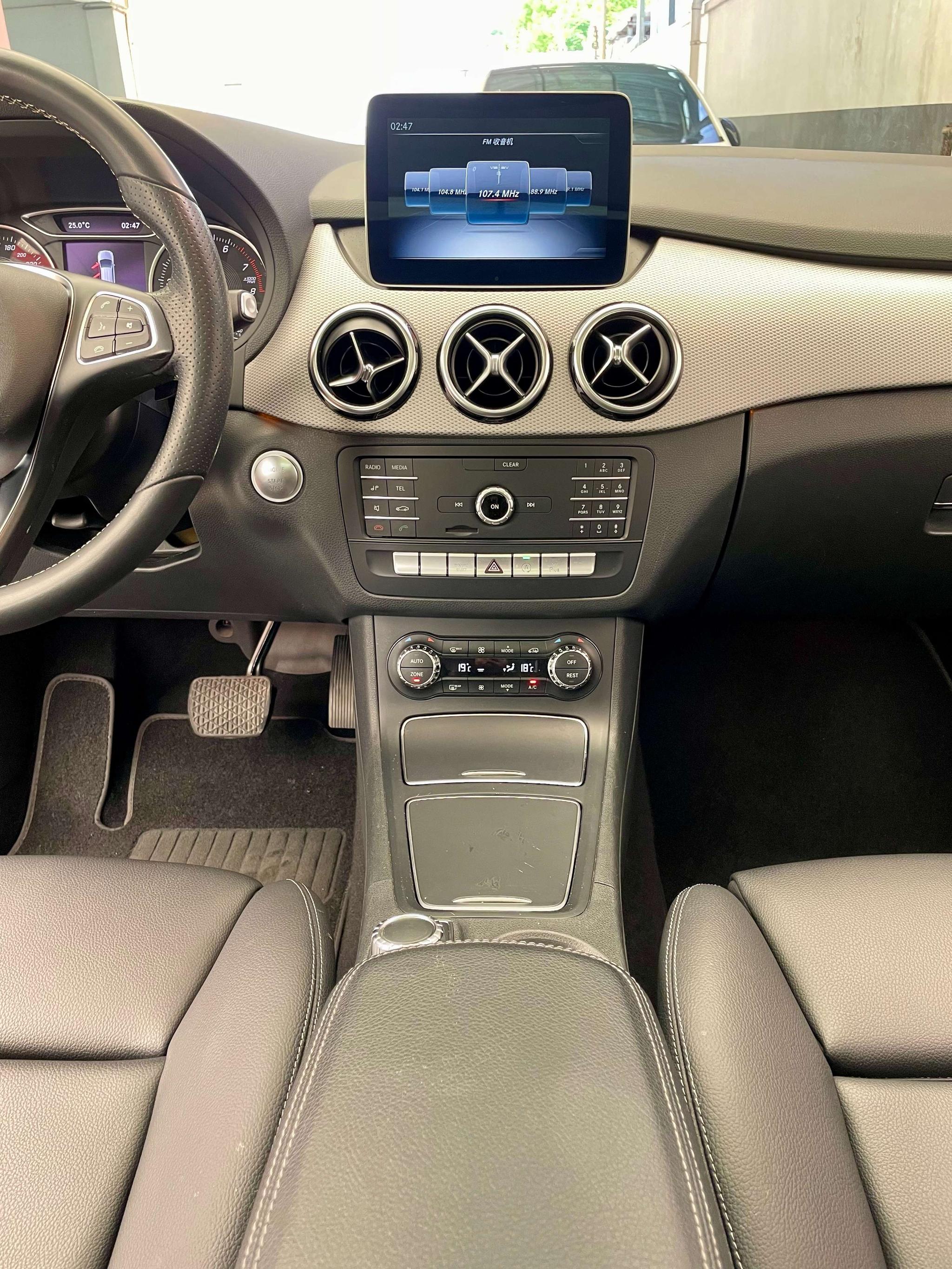 Mercedes-Benz B Class 2018 B 200 Fashion