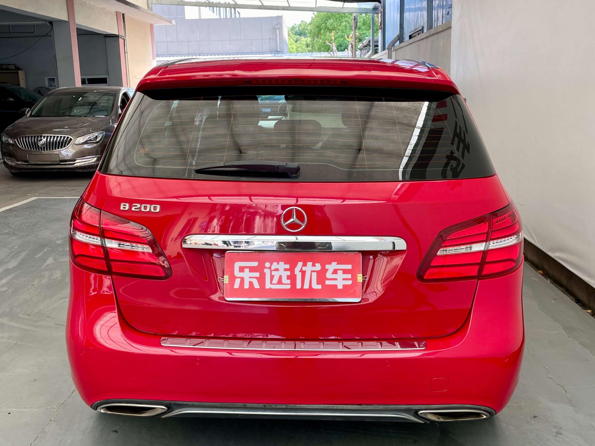Mercedes-Benz B Class 2018 B 200 Fashion