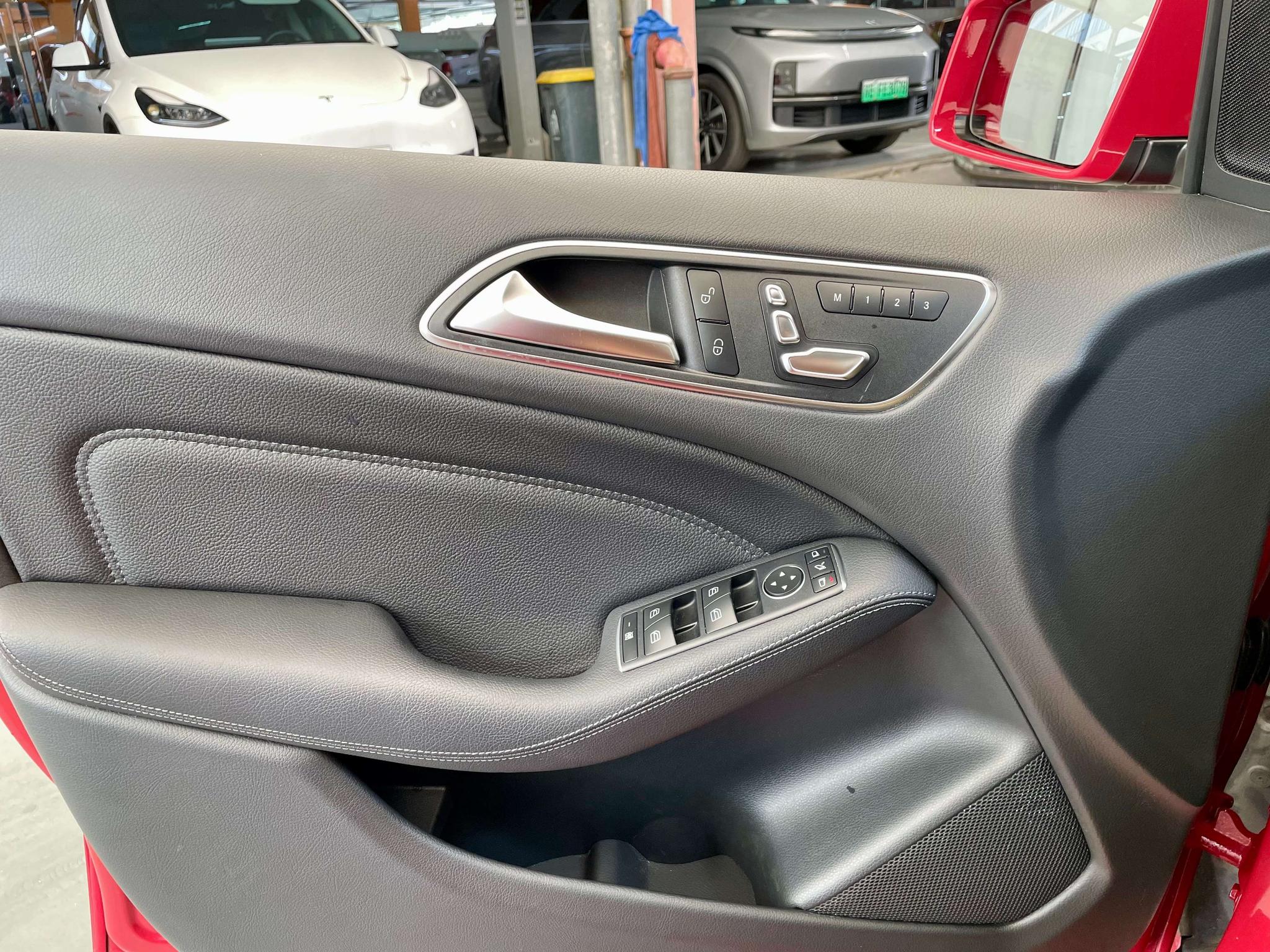 Mercedes-Benz B Class 2018 B 200 Fashion