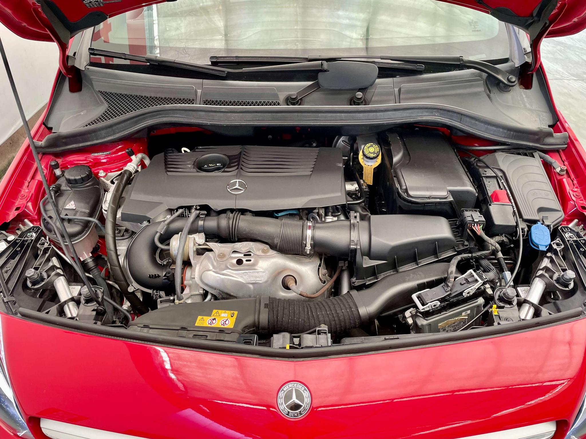 Mercedes-Benz B Class 2018 B 200 Fashion