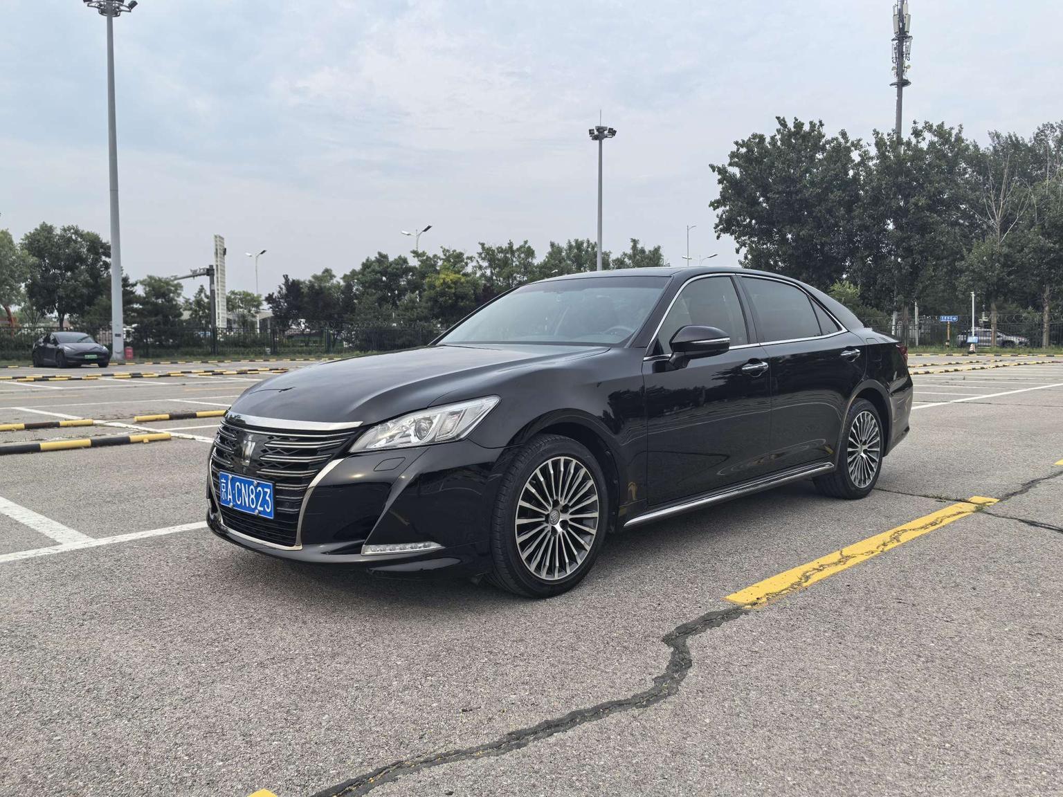 Toyota Crown 2018 2.0T Sport